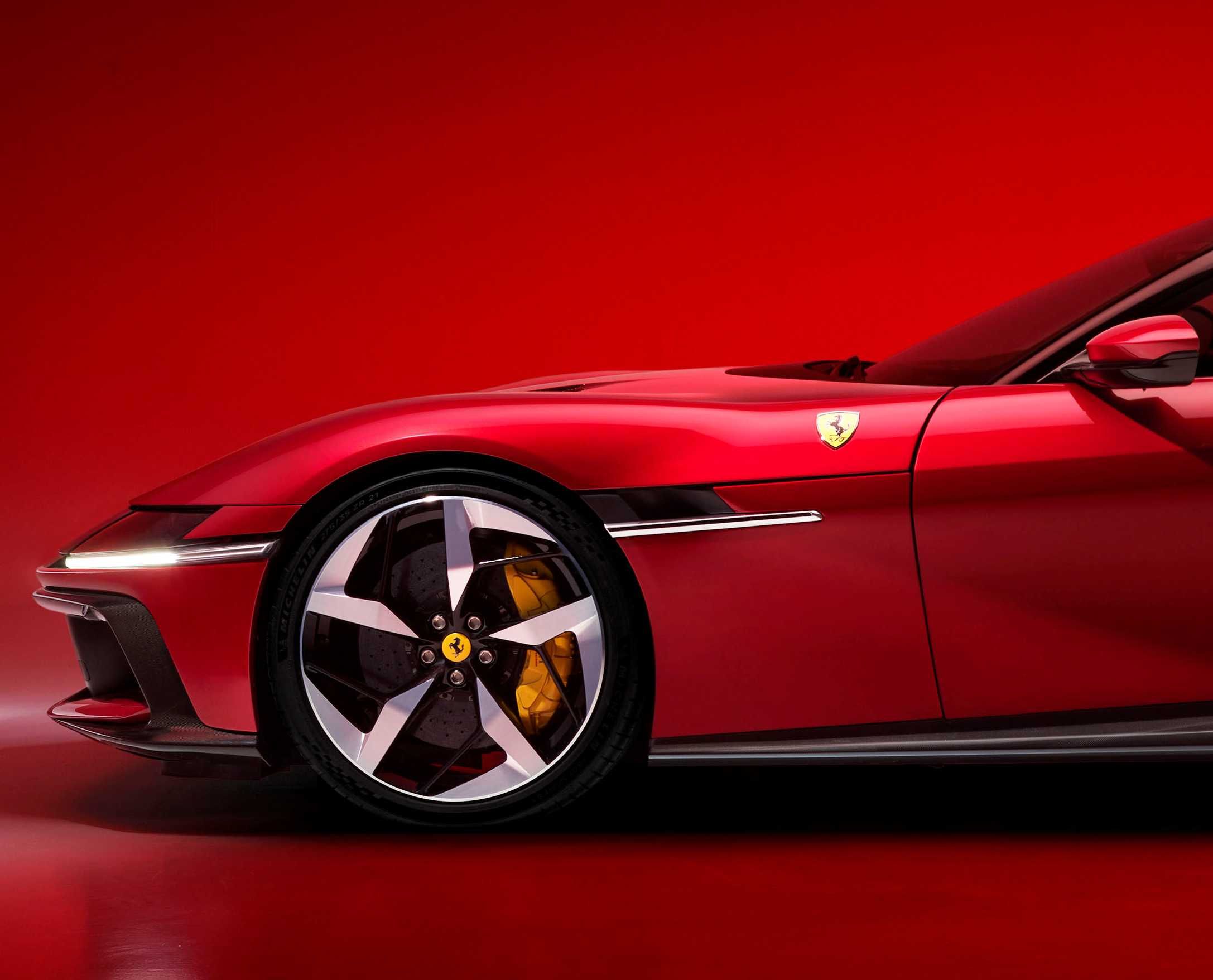 Ferrari 12 Cilindri: kierownica wlot dolot kanał nerka listwa błotnika