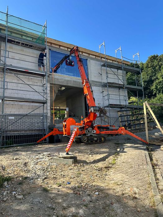 Mini żuraw dźwig pająk z operatorem wynajem manipulator do szyb szkła