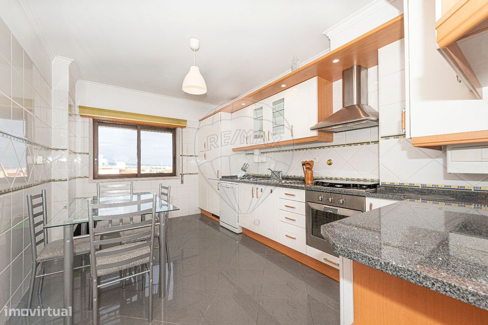 Apartamento T3 para arrendamento