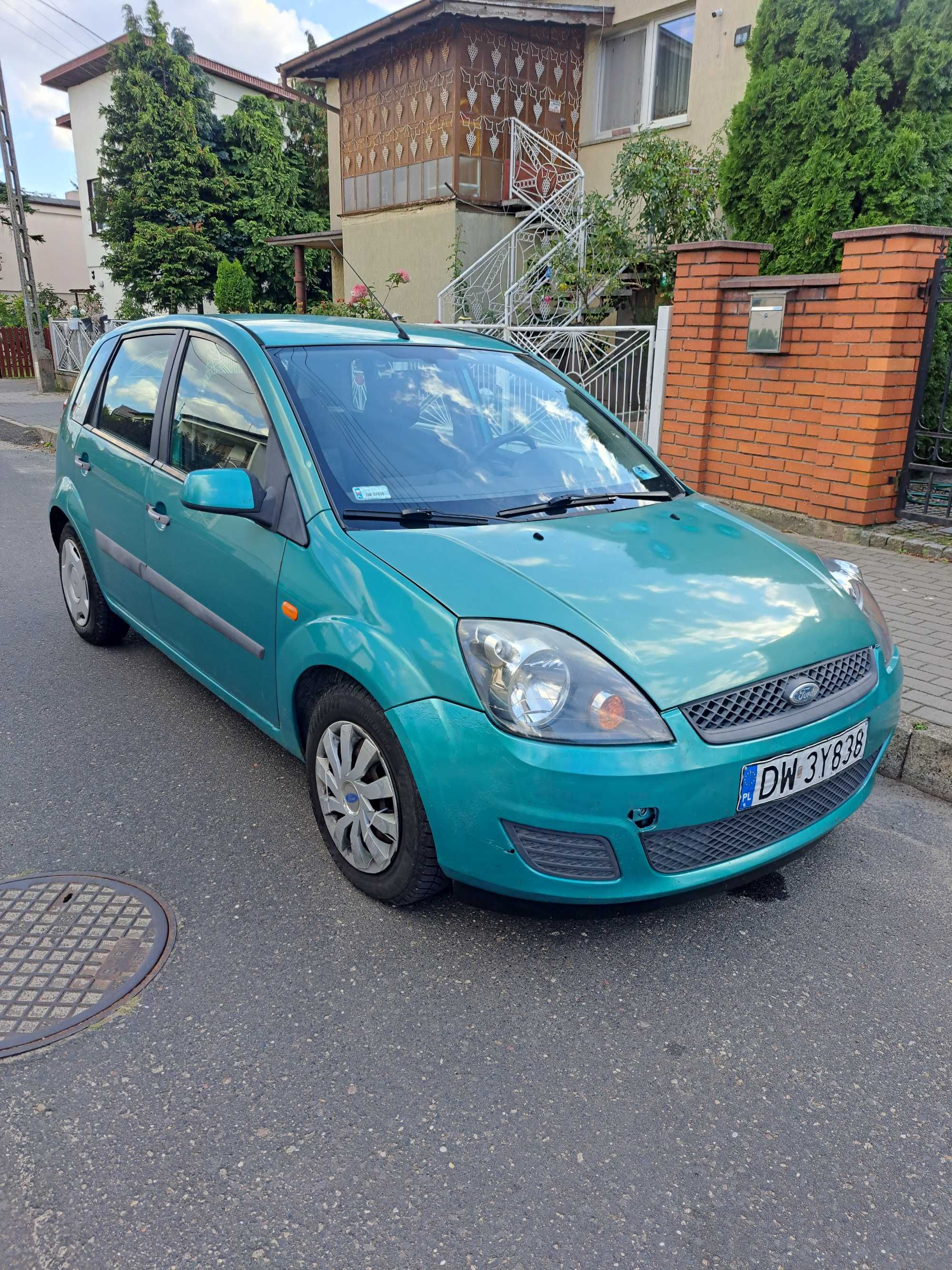Ford Fiesta 1.3 benzyna Klimatyzacja