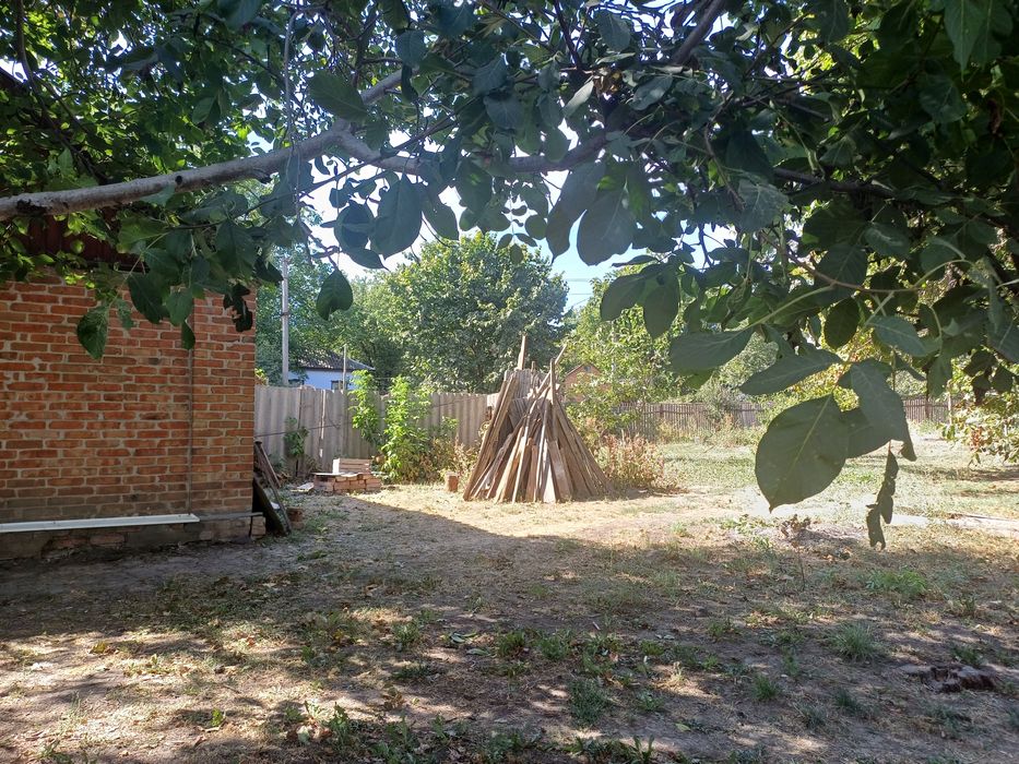 Продам будинок в смт Опішня