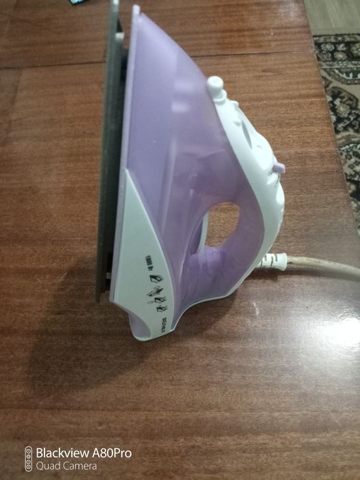 Праска, утюґ, робочий 1800 ват. Олх доставка