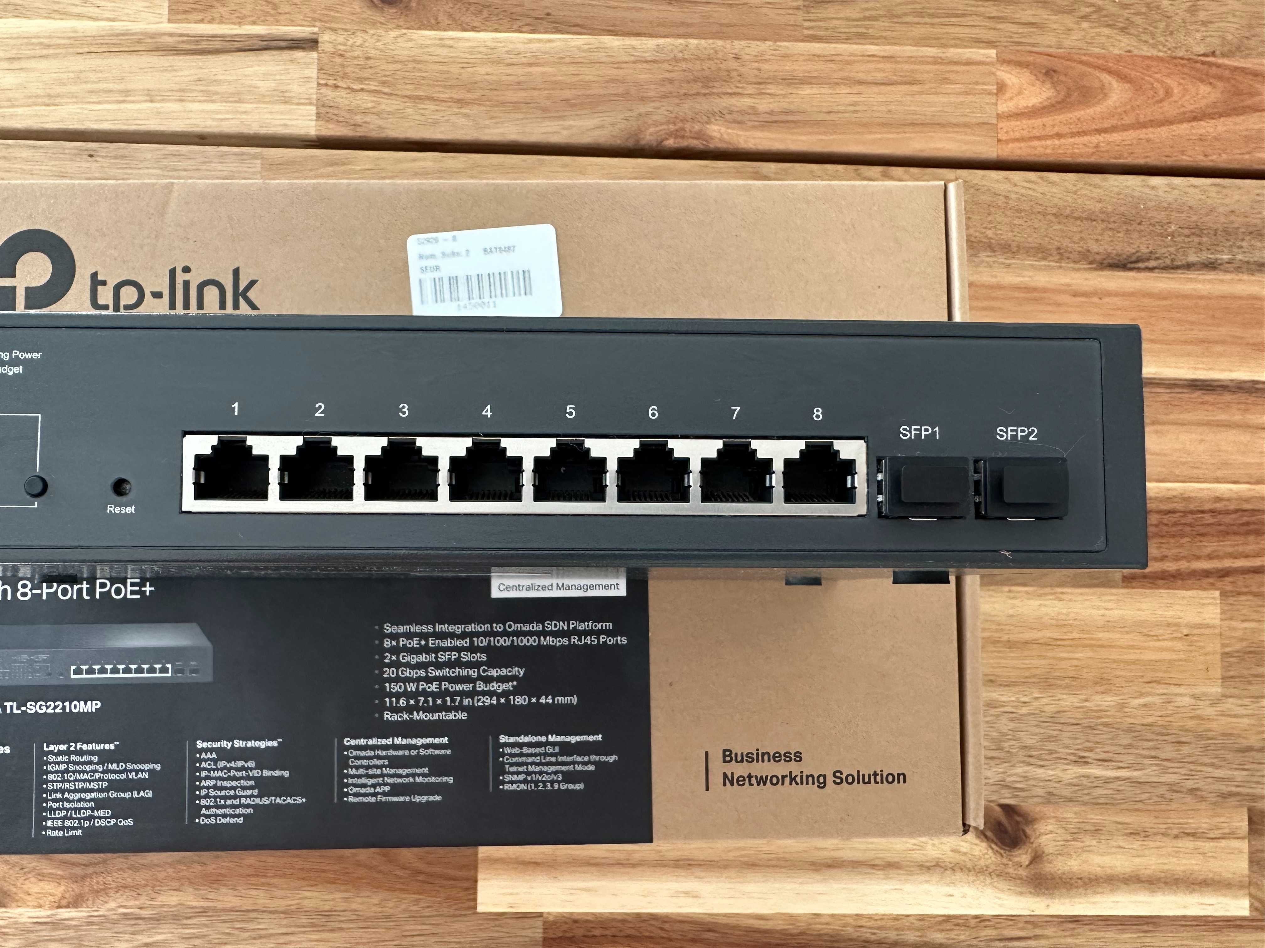 TP-Link TL-SG2210MP Jetstream 10-Port Gigabit Smart Switch