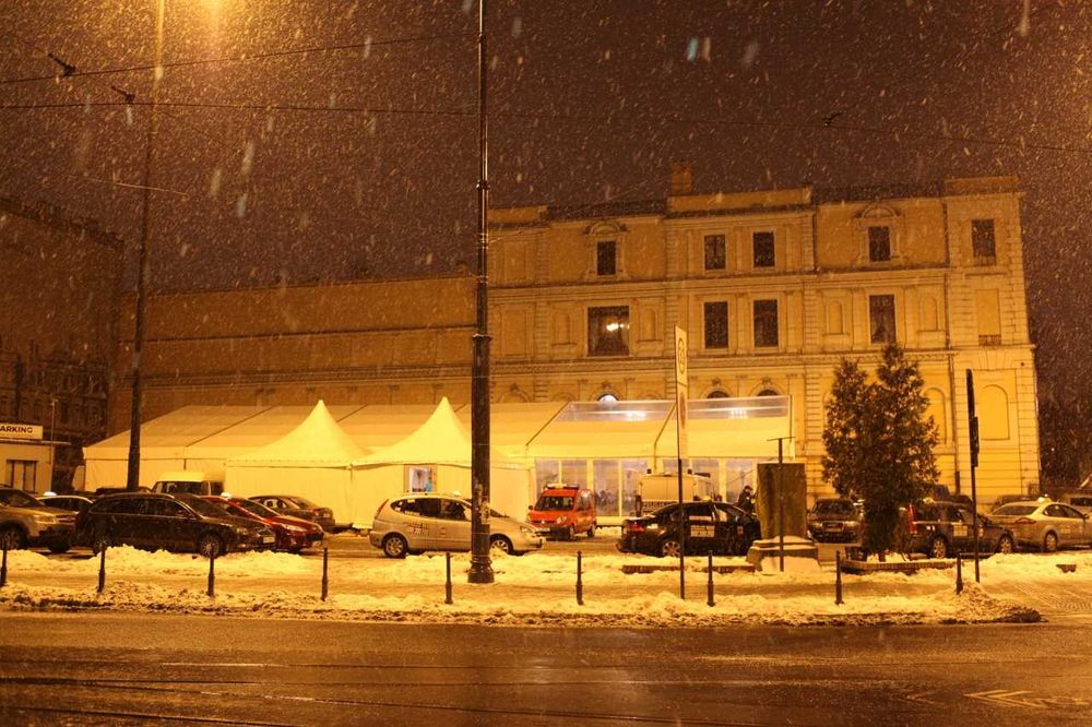 Namiot imprezowy z podłogą i ogrzewaniem idealny na Twój zimowy event!