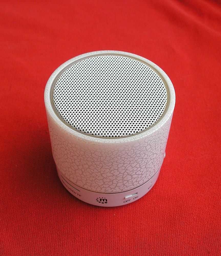 Bluetooth-колонка (USD, microSD-карты, FM-радио, AUX)