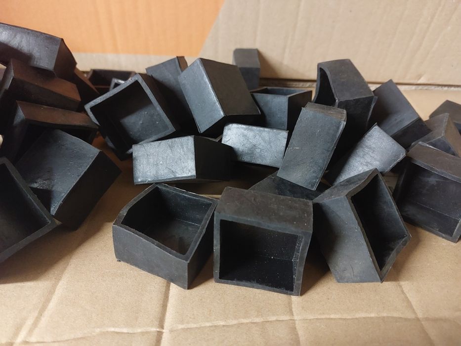 Zaślepki 50sztuk 40x40 mm czarna do profili aluminiowych PV szy