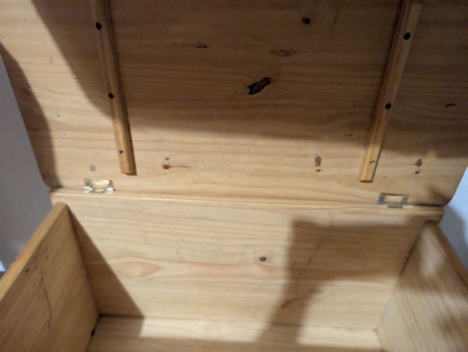 Baú madeira quarto criança