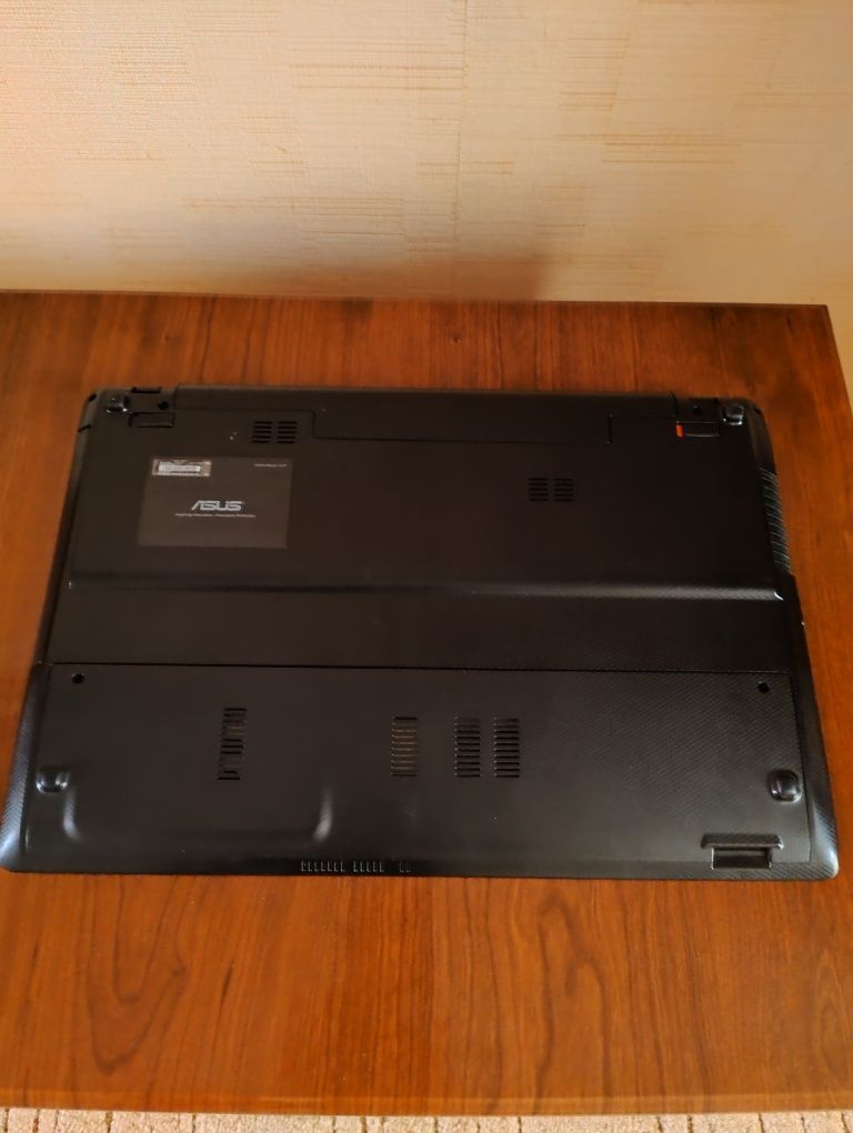 Продам робочий Ноутбук Asus X55VD