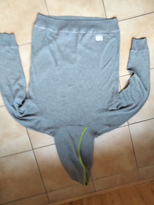 Sprzedam prawie nową bluzę dzianinową firmy House