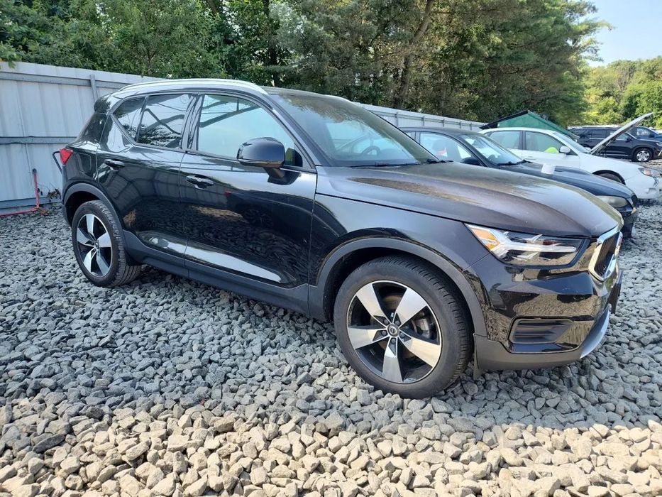 Volvo XC 40 w drodze do Polski!