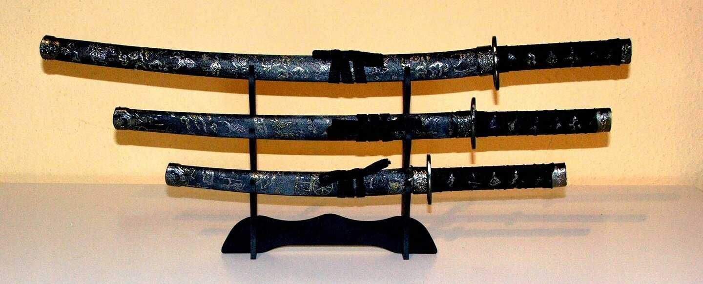 Ozdobne Miecze Samurajskie Katana. Zestaw czarny, 3 sztuki + stojak.