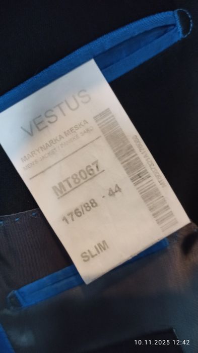 Sprzedam czarny garnitur Vestus męski + gratis koszula