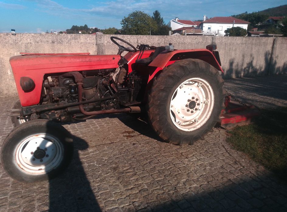 Trator ursus c335