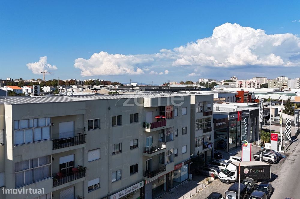 Apartamento T3 em Ferreiros, próximo do centro de Braga