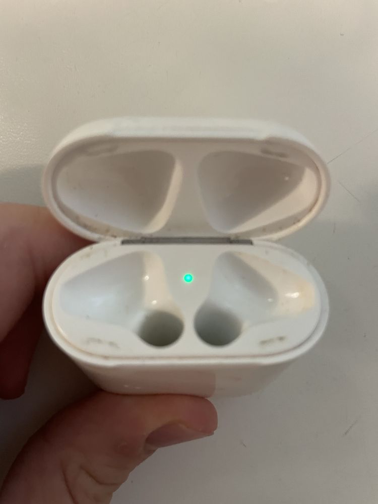 Навушники Apple AirPods A1523