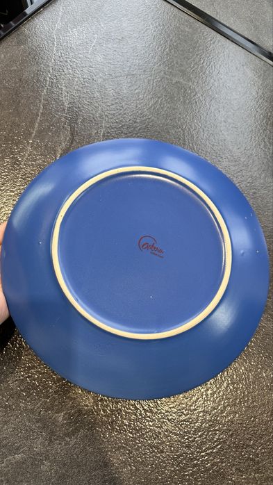 Тарілка 27 см в наявності 8 шт сині і 4 шт білі