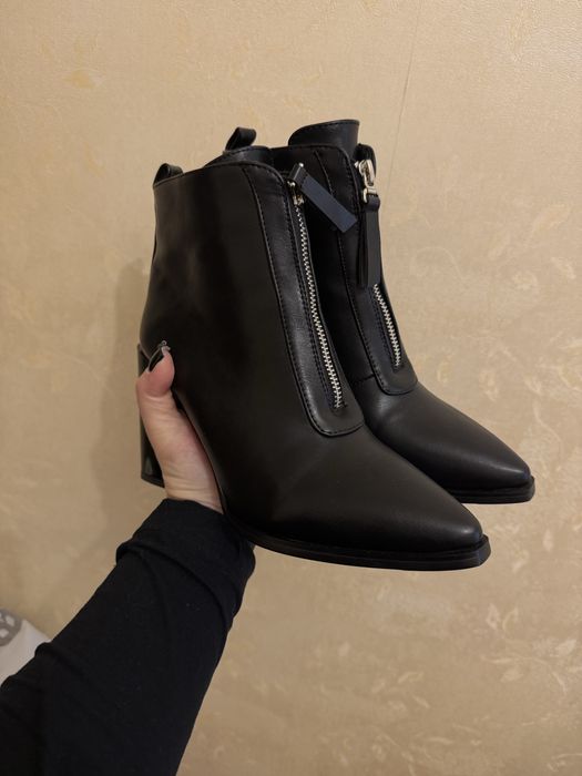 Натуральна шкіра Ботильйони жіночі