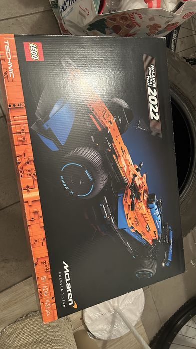 LEGO Technic McLaren Formula 1 42141 Nowy, nieotwierany, opony Pirelli