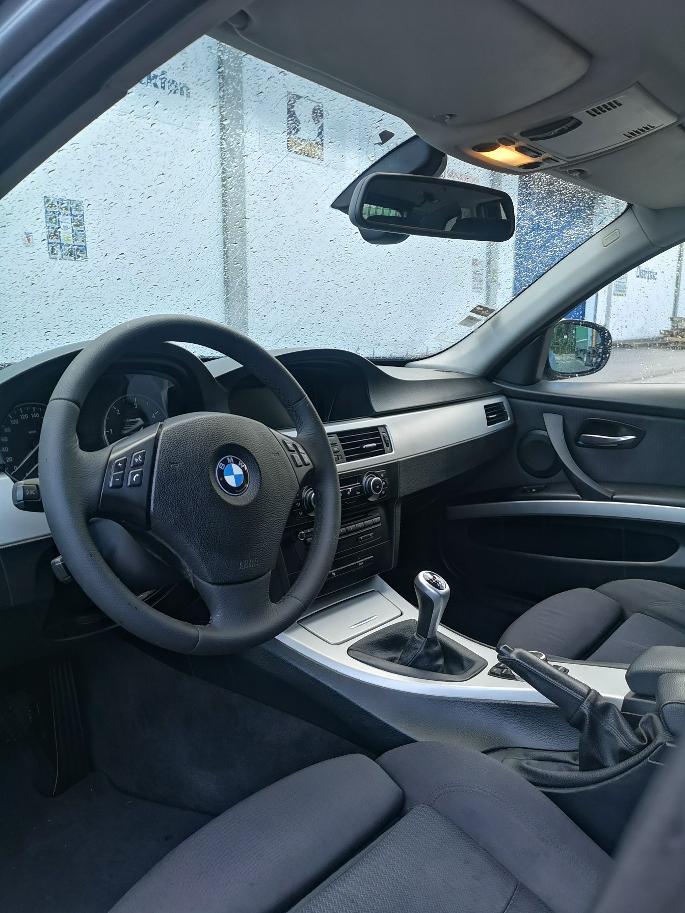 BMW 320d   ano 2010