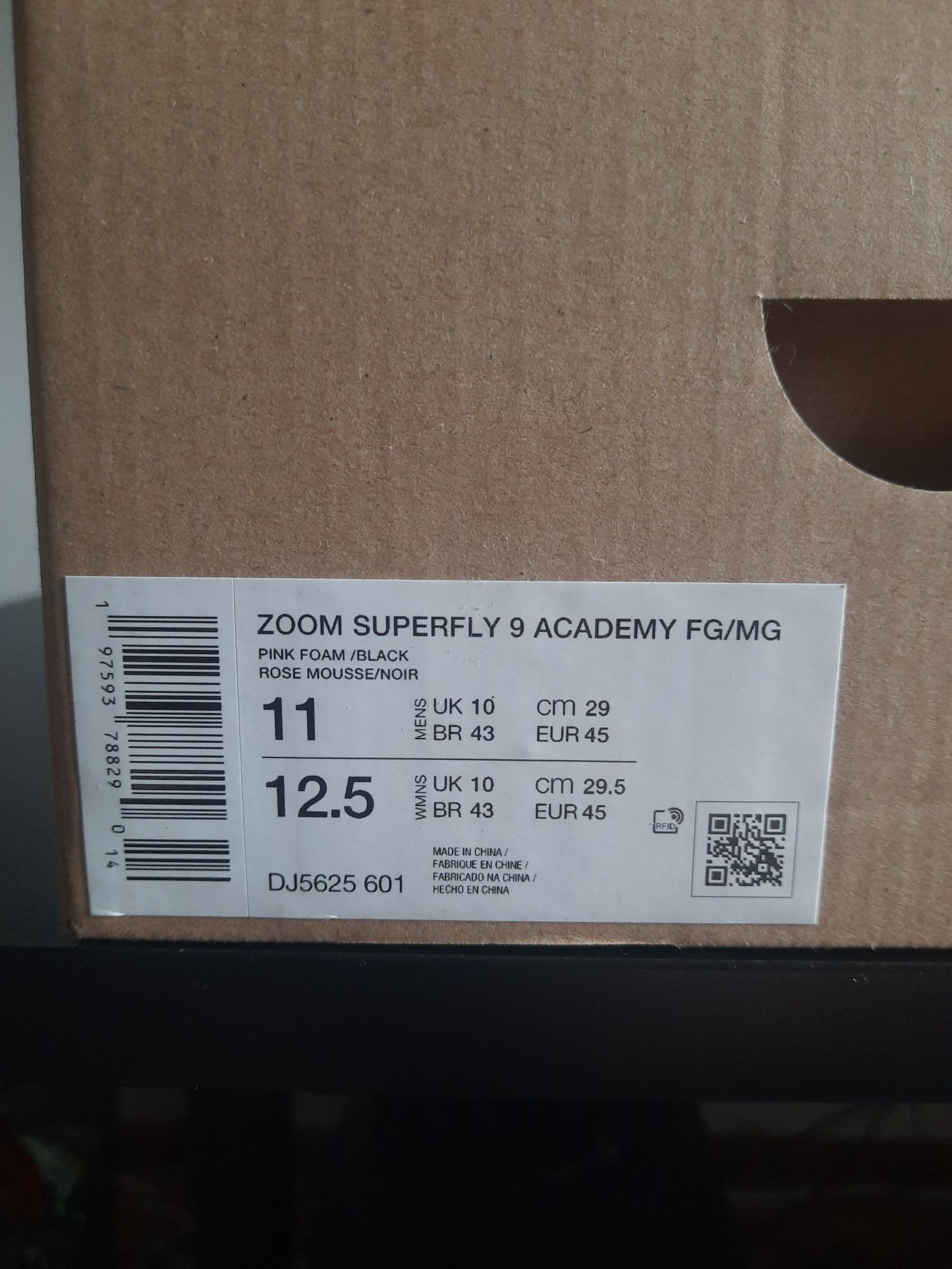Nike Mercurial Zoom Superfly 9 Academy FG/MG roz. 45