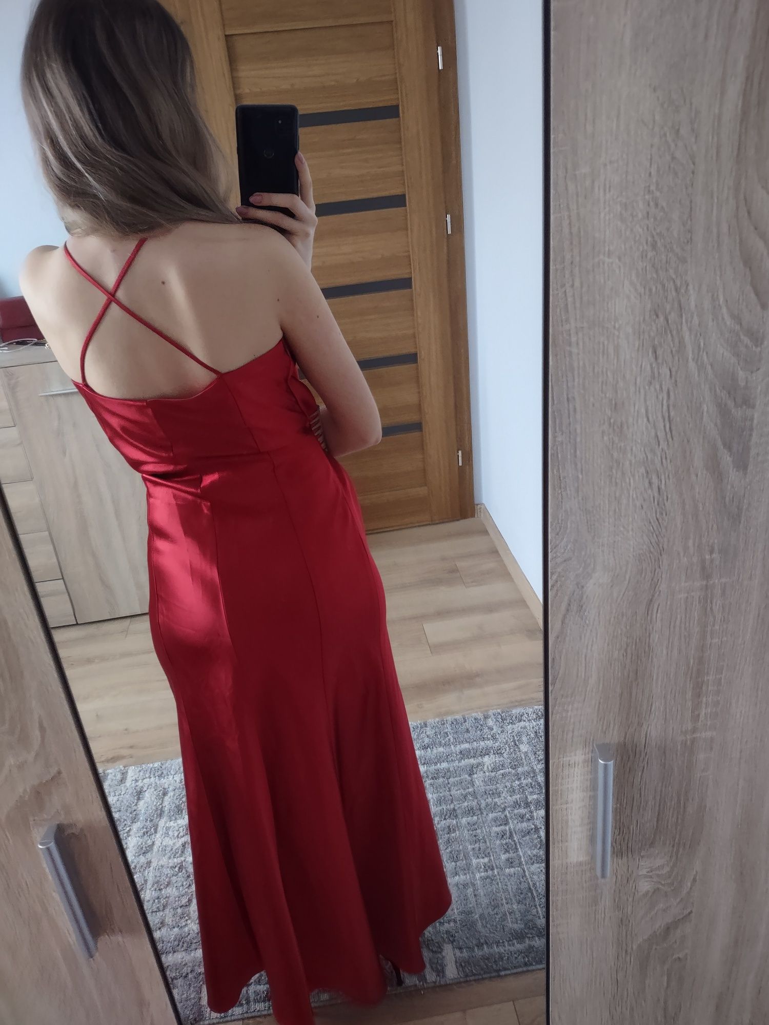 Czerwona długa maxi satynowa sukienka drapowana marszczona na M L hot