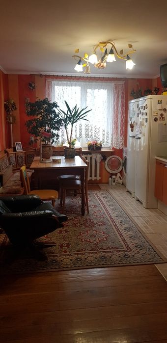 Квартира будинок в Лукові