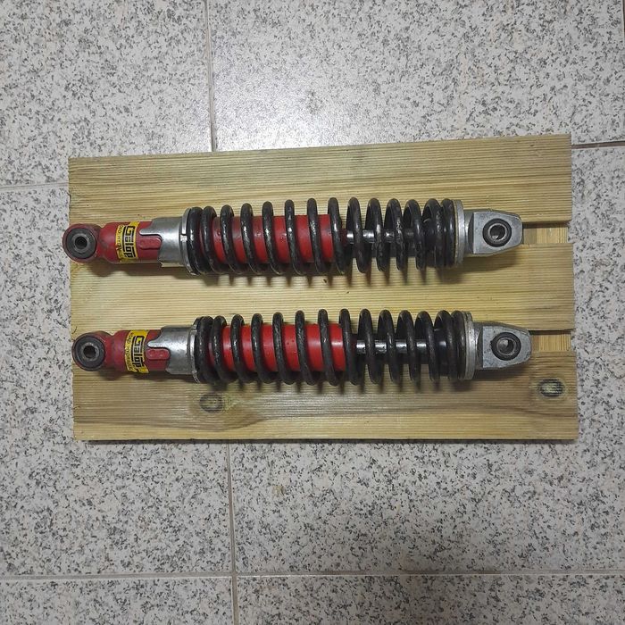 Amortecedores para moto