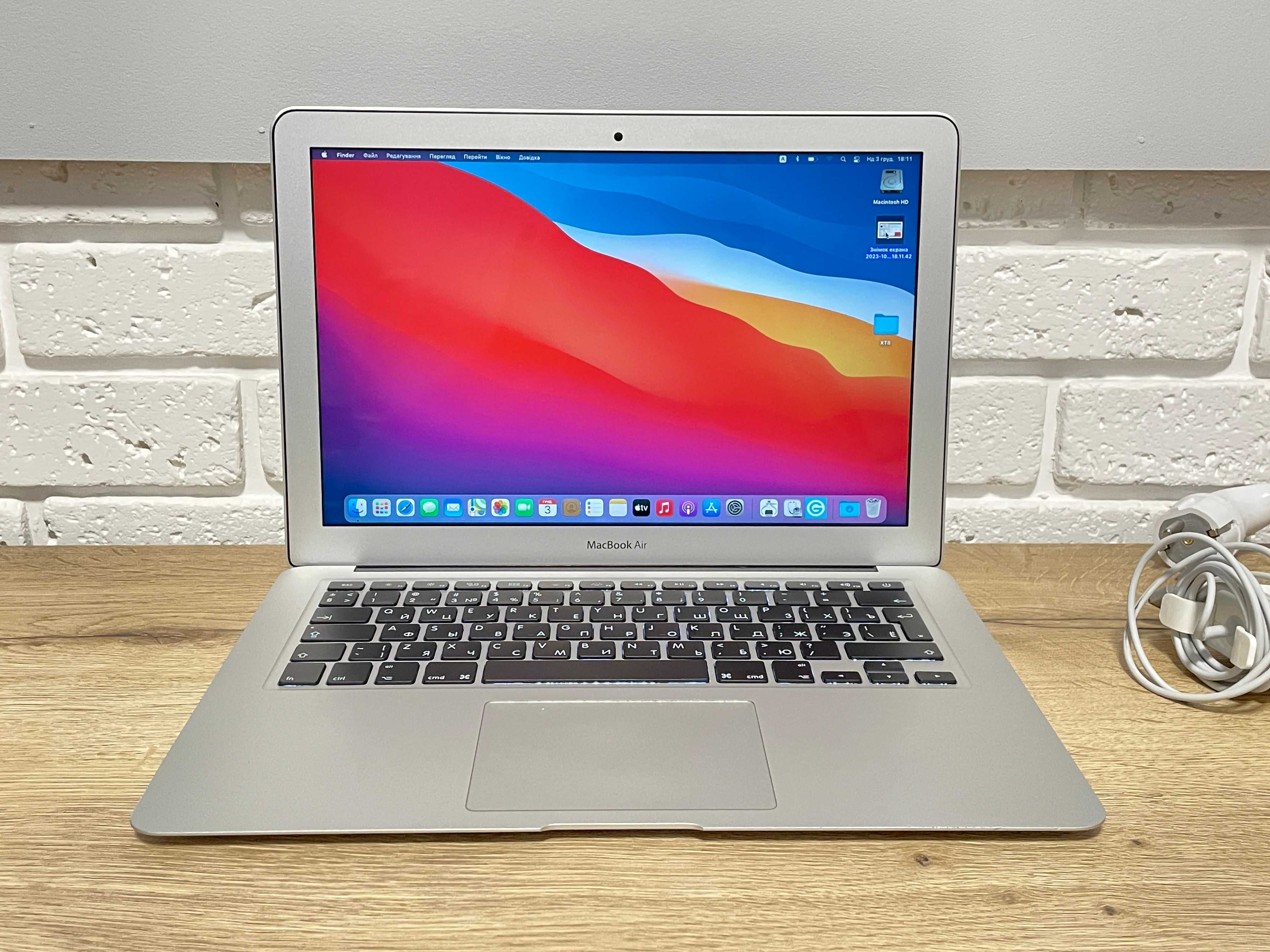 Ноутбук Apple Macbook Air 13 i5/8/128