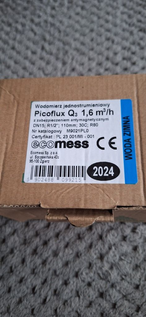 Wodomierz 1/2 cała zimna woda