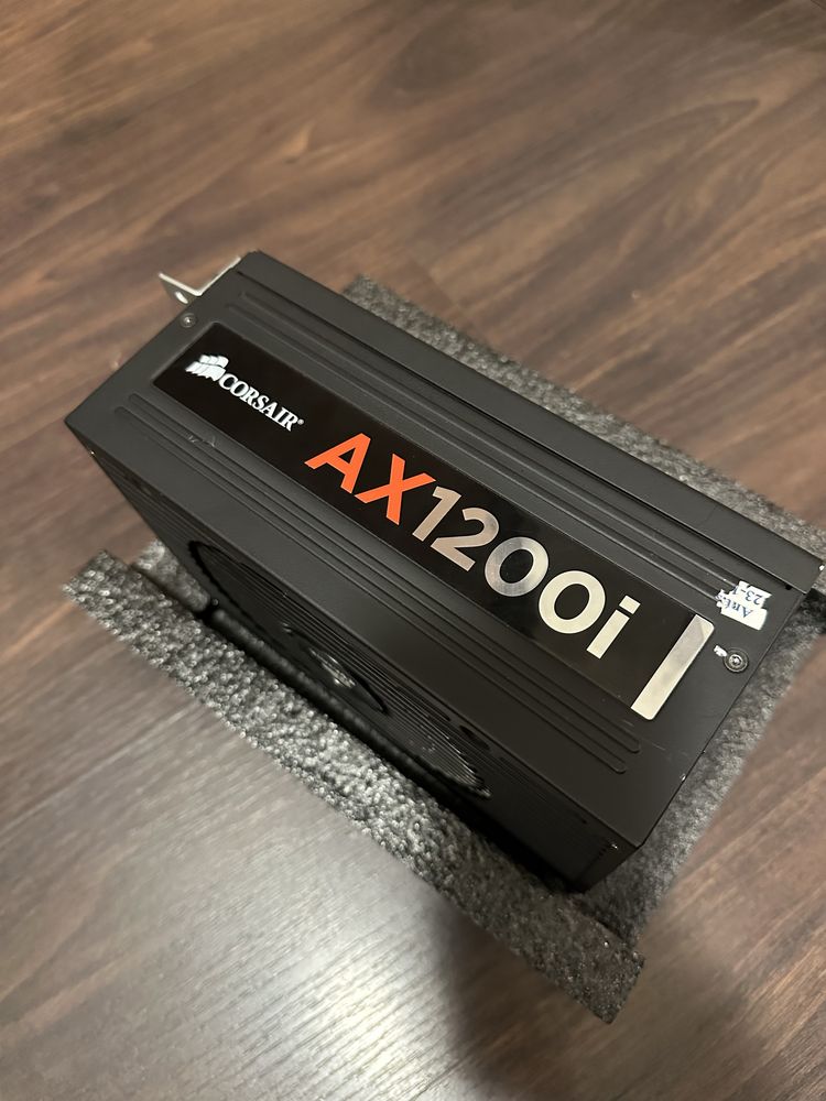 Corsair  AX1200l