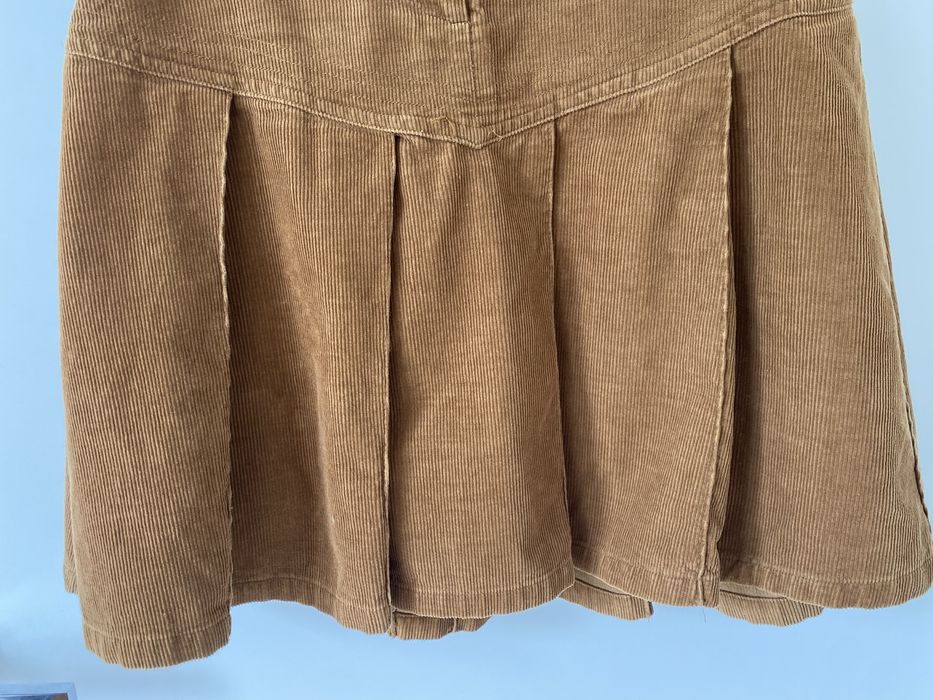 Sztruksowa spódniczka