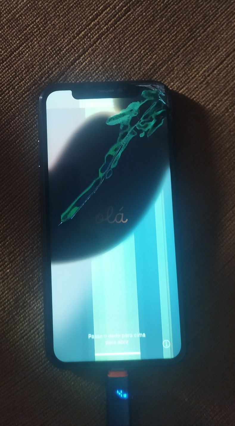 iPhone Xs danificado