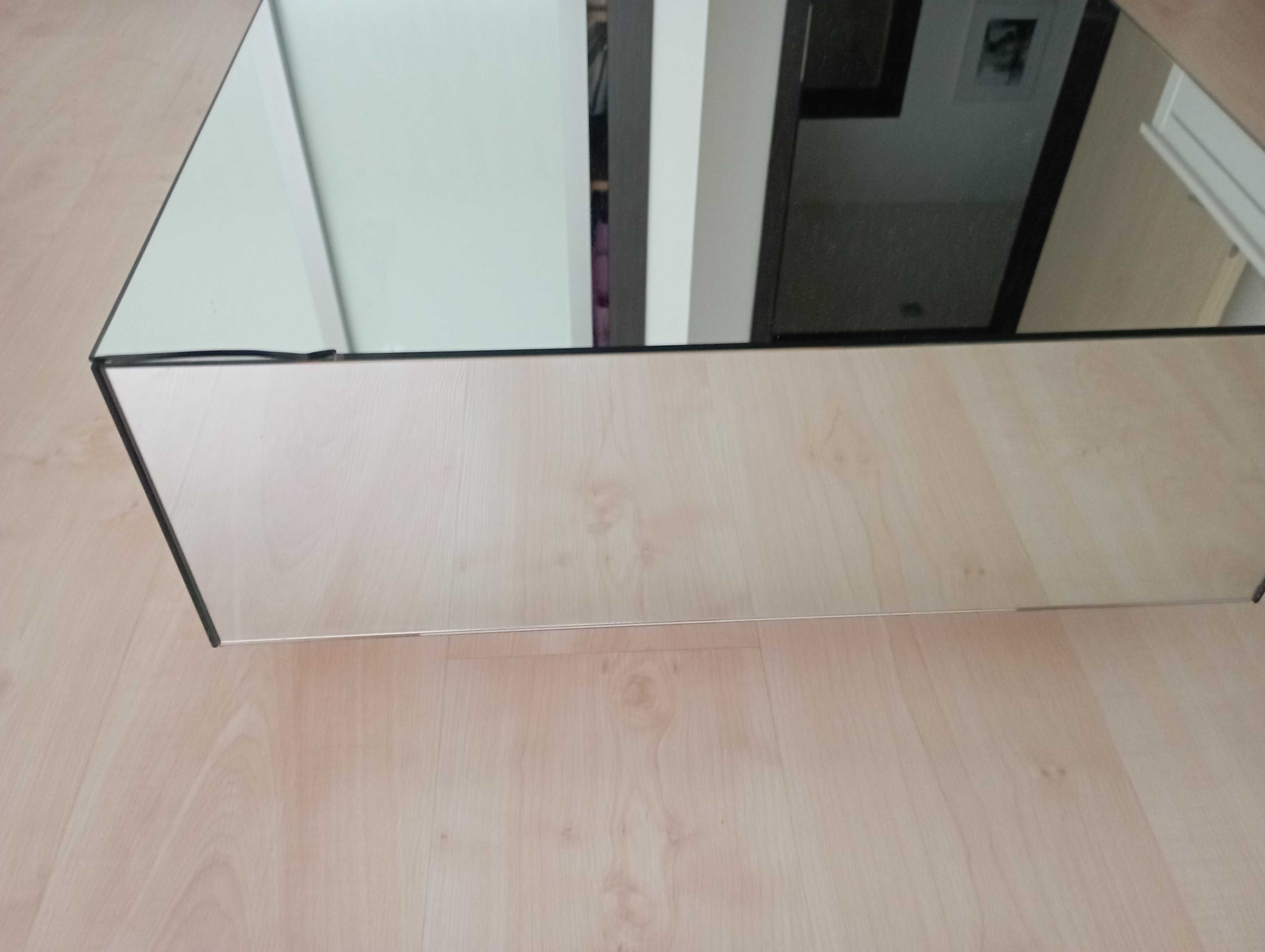 Mesa de centro em vidro espelhado