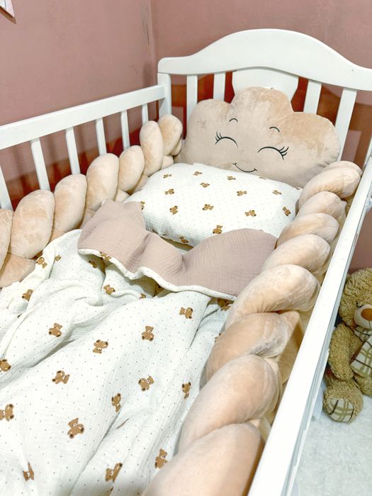 Бортики в ліжечко. Дитяча постіль. Кокон для немовля.