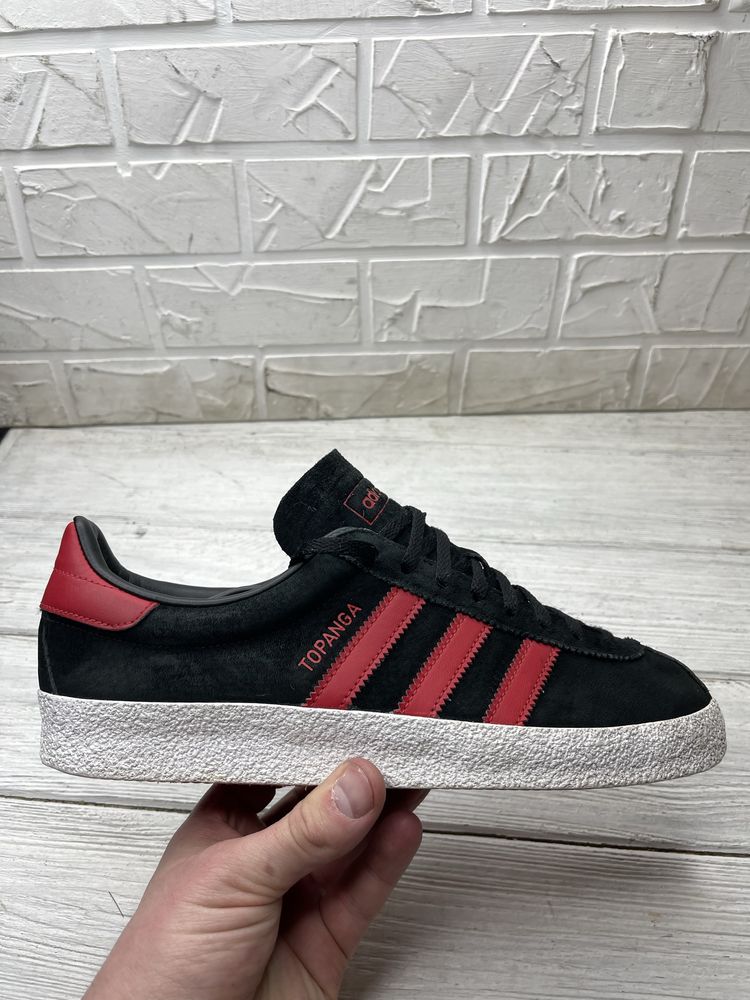 кроссовки adidas topanga