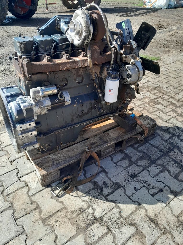 Silnik cummins kompletny