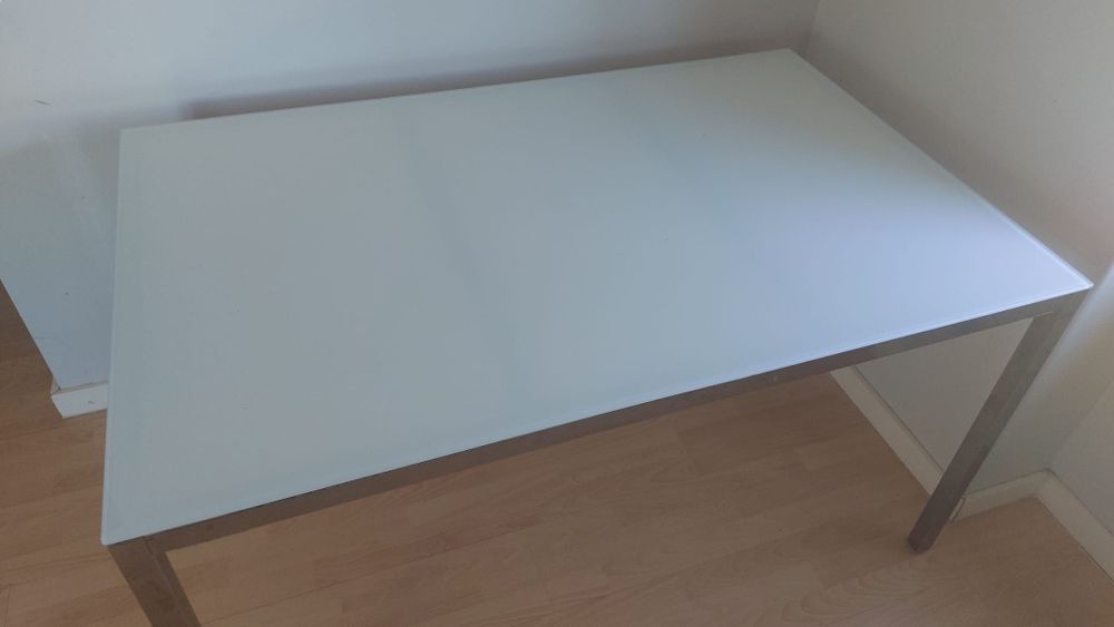 Mesa Ikea Torsby 135x85cm