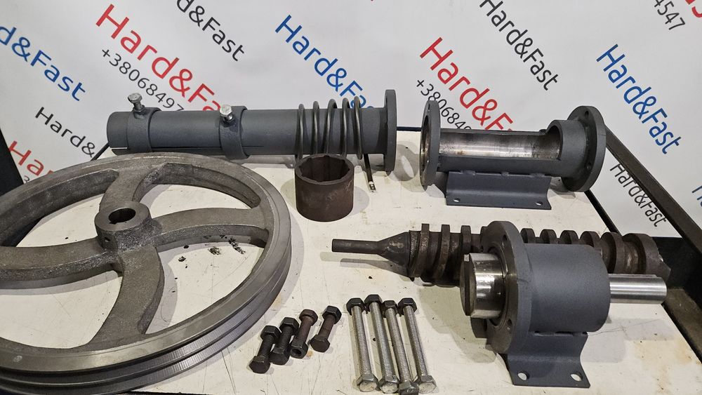 Пресс для брикет. Рабочая часть.