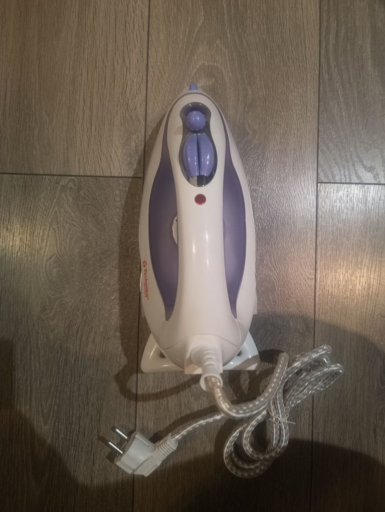 Nowe żelazko Technika TK-1580