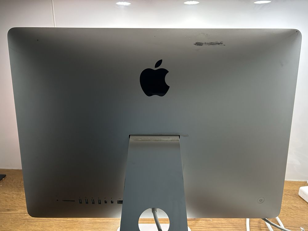 Apple iMac 21,5 SLIM  i5 2.7GHZ  8GB RAM 500GB SSD AiO A1418