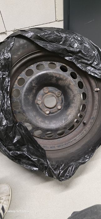 Koła 16" 5x105 z oponami zimowymi cena za cały komplet 4szt.