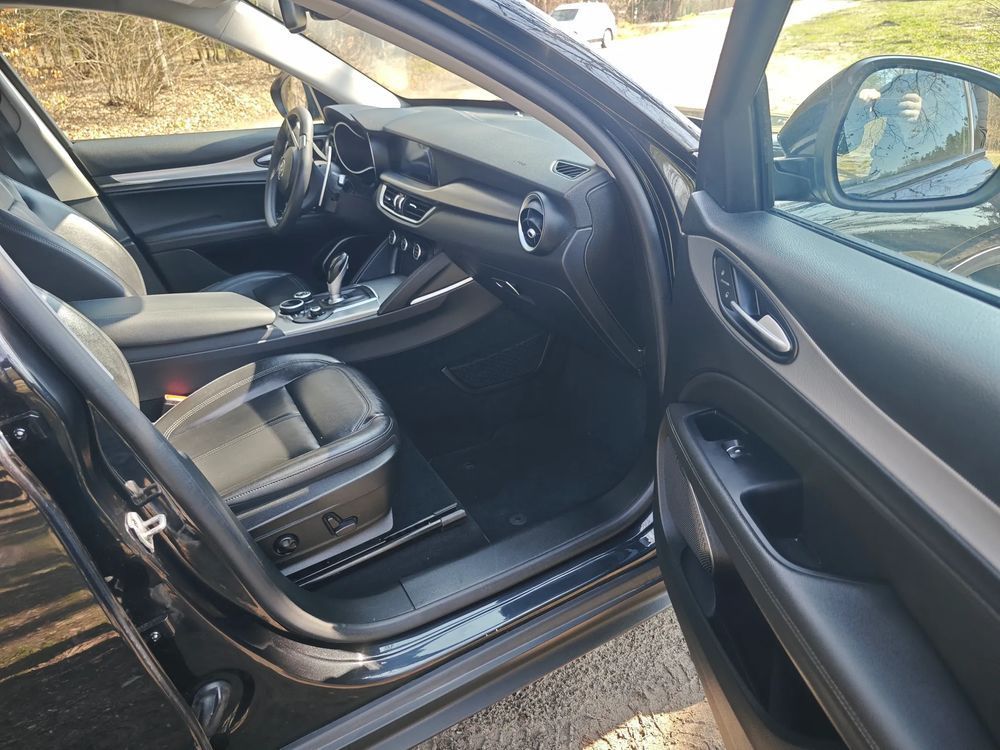 Alfa Romeo Stelvio Alfa Romeo Stelvio 2.0 280 KM Q4 | 2018 | 34 000 km | Automat | RACE