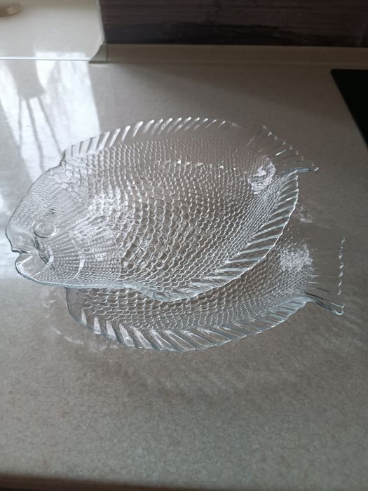 Тарелки прозрачные