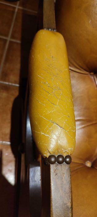 Cadeirão Baloiço em Pele