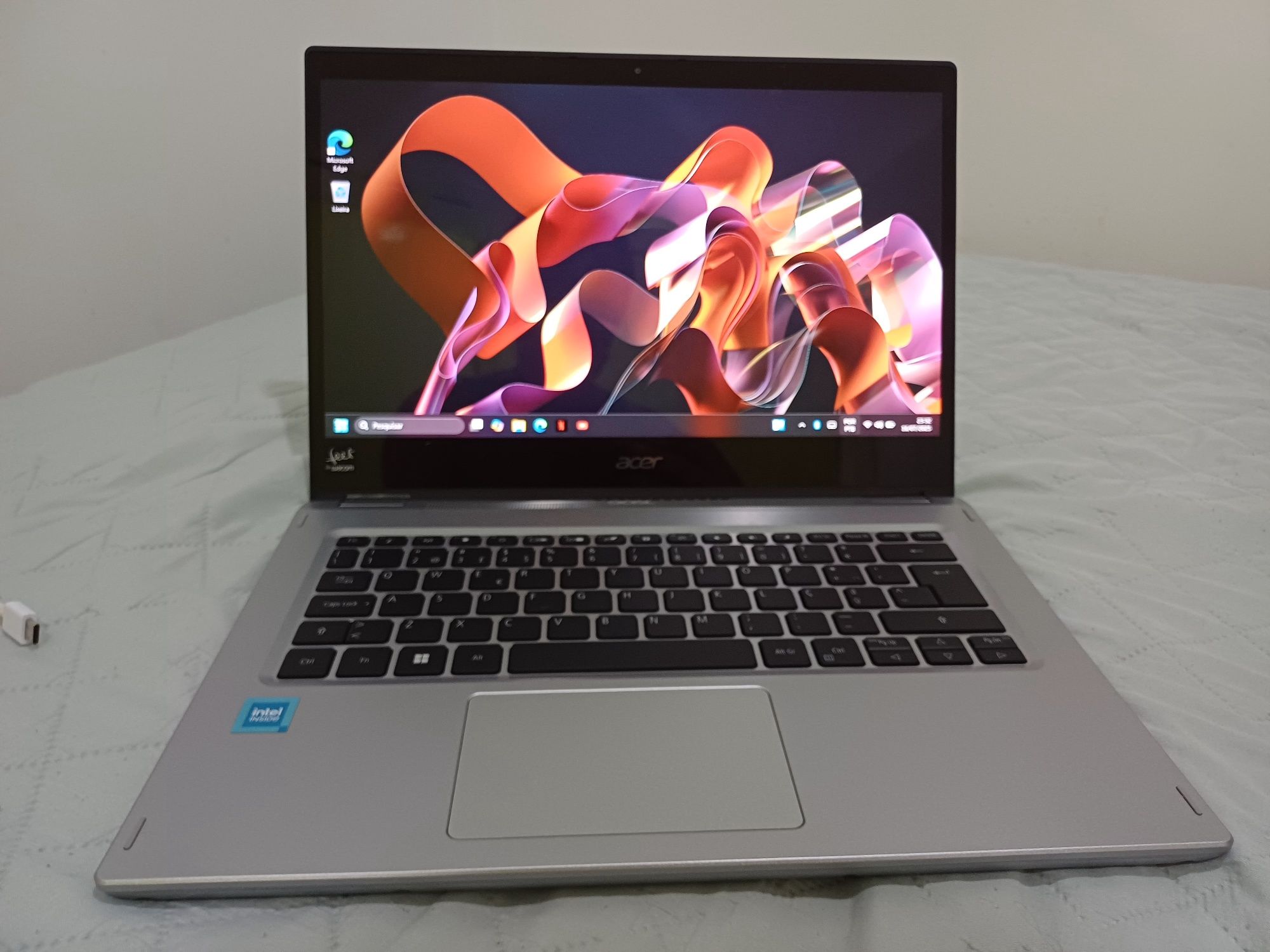 Portátil Acer spin 1