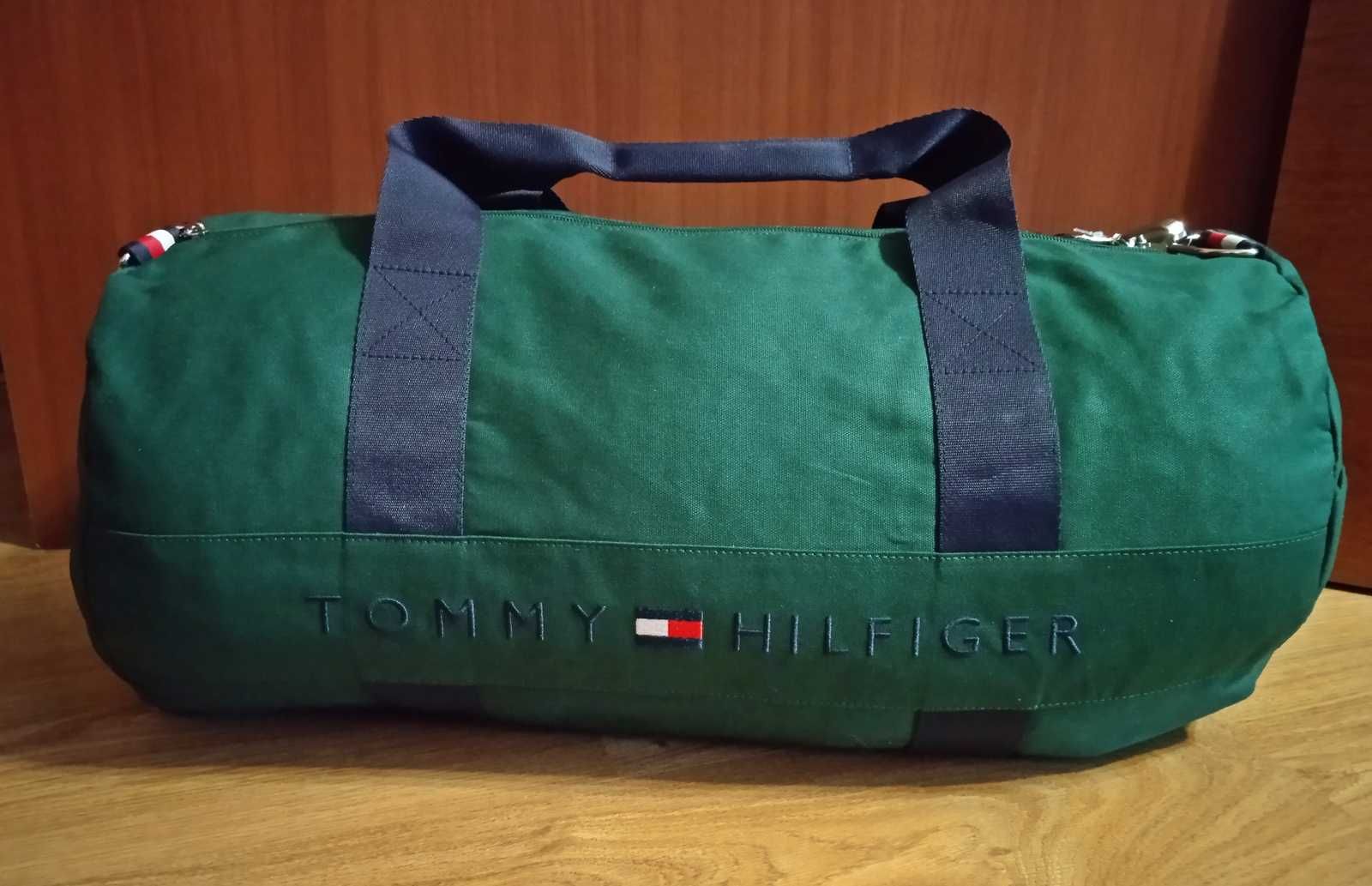Спортивна сумка Tommy Hilfiger. Оригінал. З США