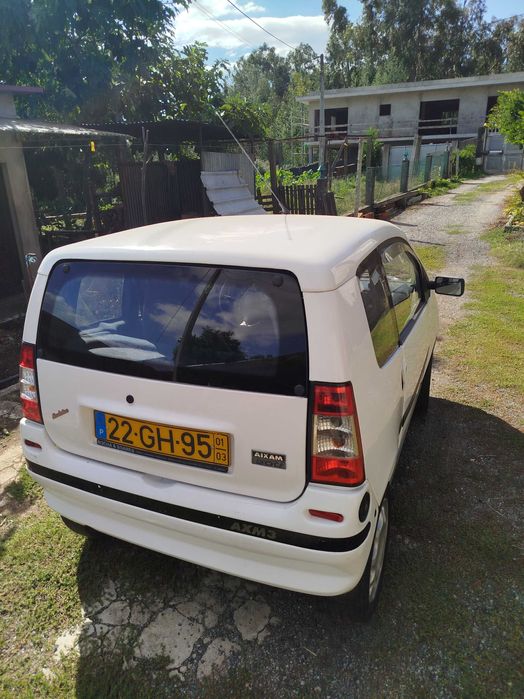 Vendo carro que pode ser conduzido com carta de motorizada..