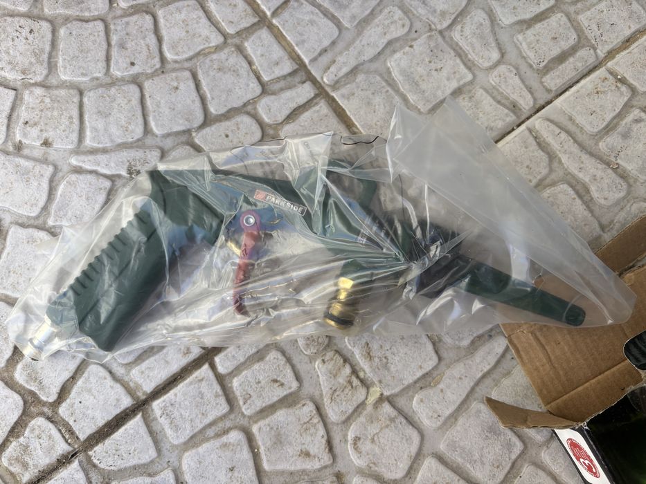 PISTOLA NEUMÁTICA DE CHORRO DE AGUA