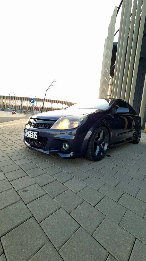 Opel Astra OPC GTC Cosmo