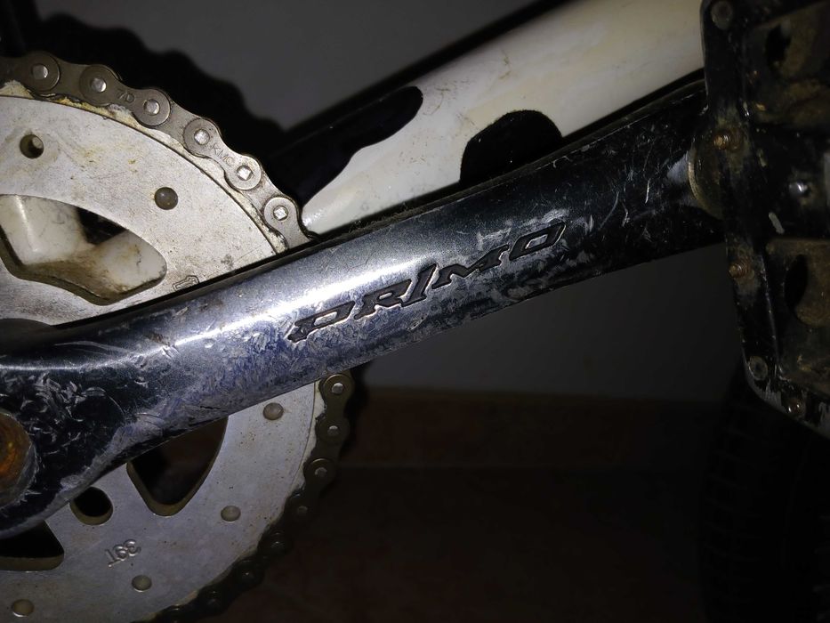 BMX usada, antiga. Peças de marca